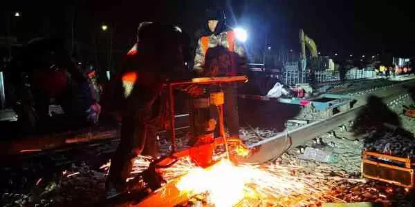 今日頭條、北京日報：13號線清河站撥線工程倒計時，京城地鐵首  次鋪上樹脂軌枕