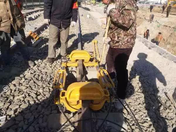 今日頭條、北京日報：13號線清河站撥線工程倒計時，京城地鐵首  次鋪上樹脂軌枕